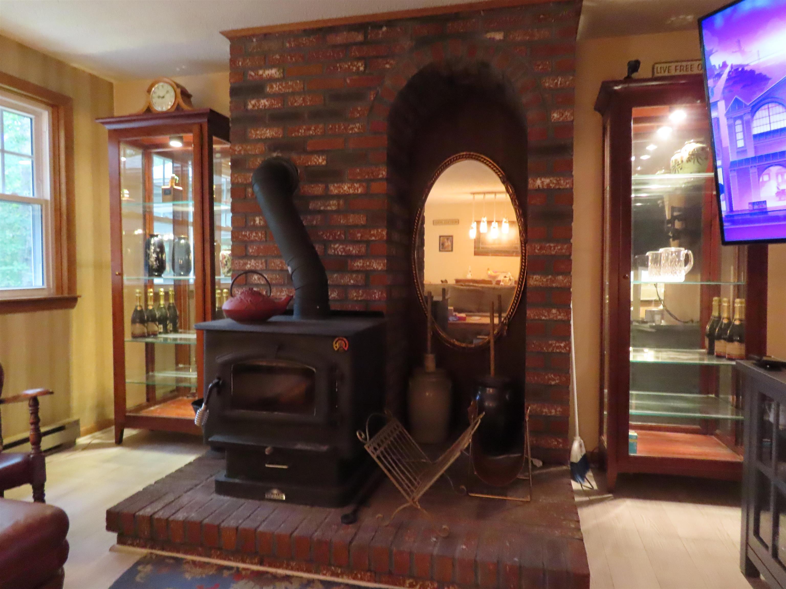 Property Photo: 20 Princeton Street NH 03087
