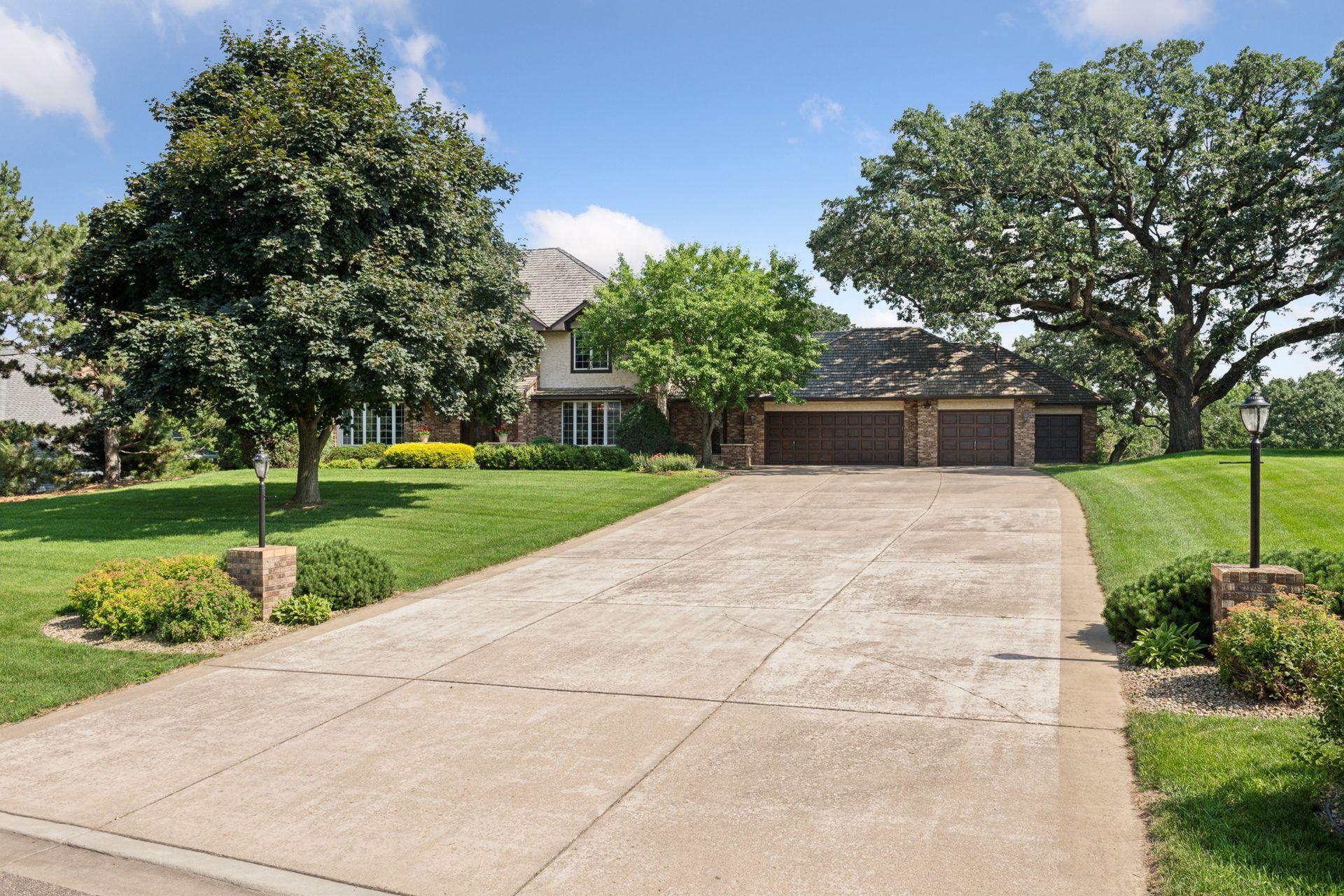 Property Photo: 2511 W 112th Street MN 55431