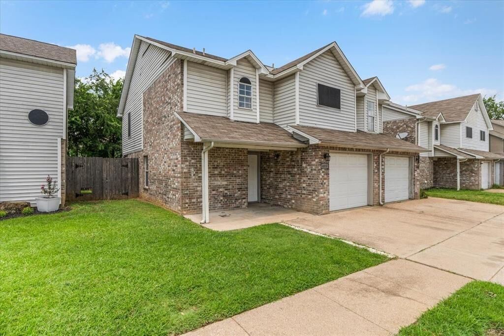 Property Photo: 4010 Southern Charm Court TX 76016