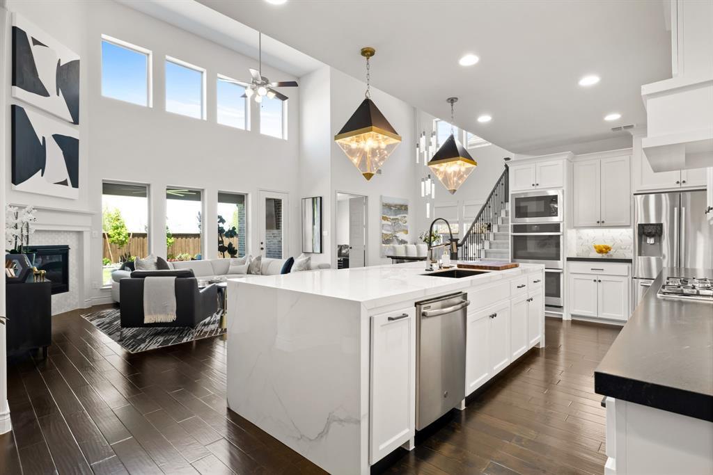 Property Photo: 2264 Savannah Oak Road TX 75033