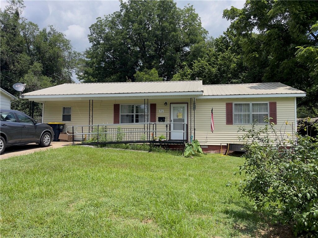 Property Photo: 315 Glines Court AR 72601