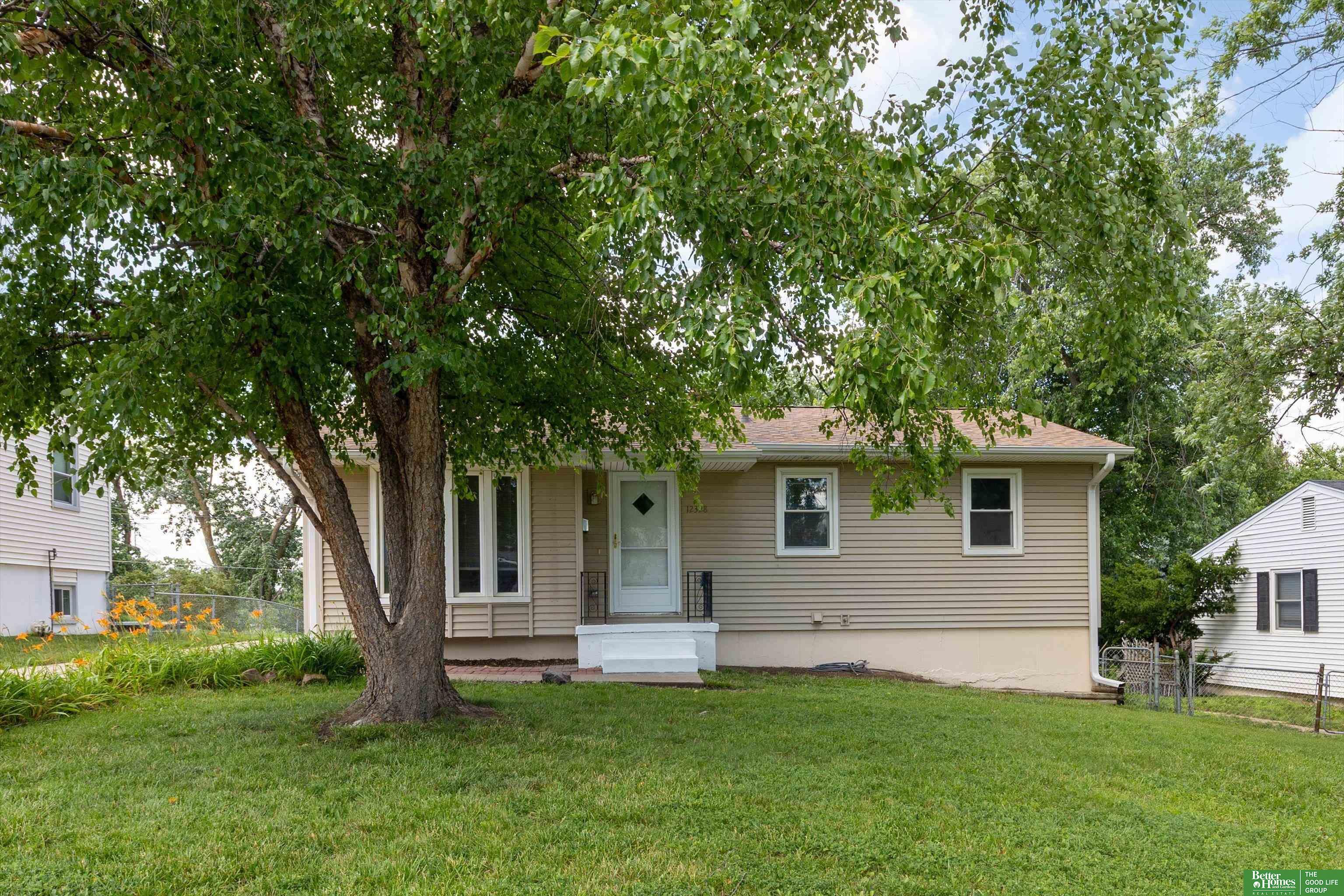 Property Photo: 12328 C Street NE 68144