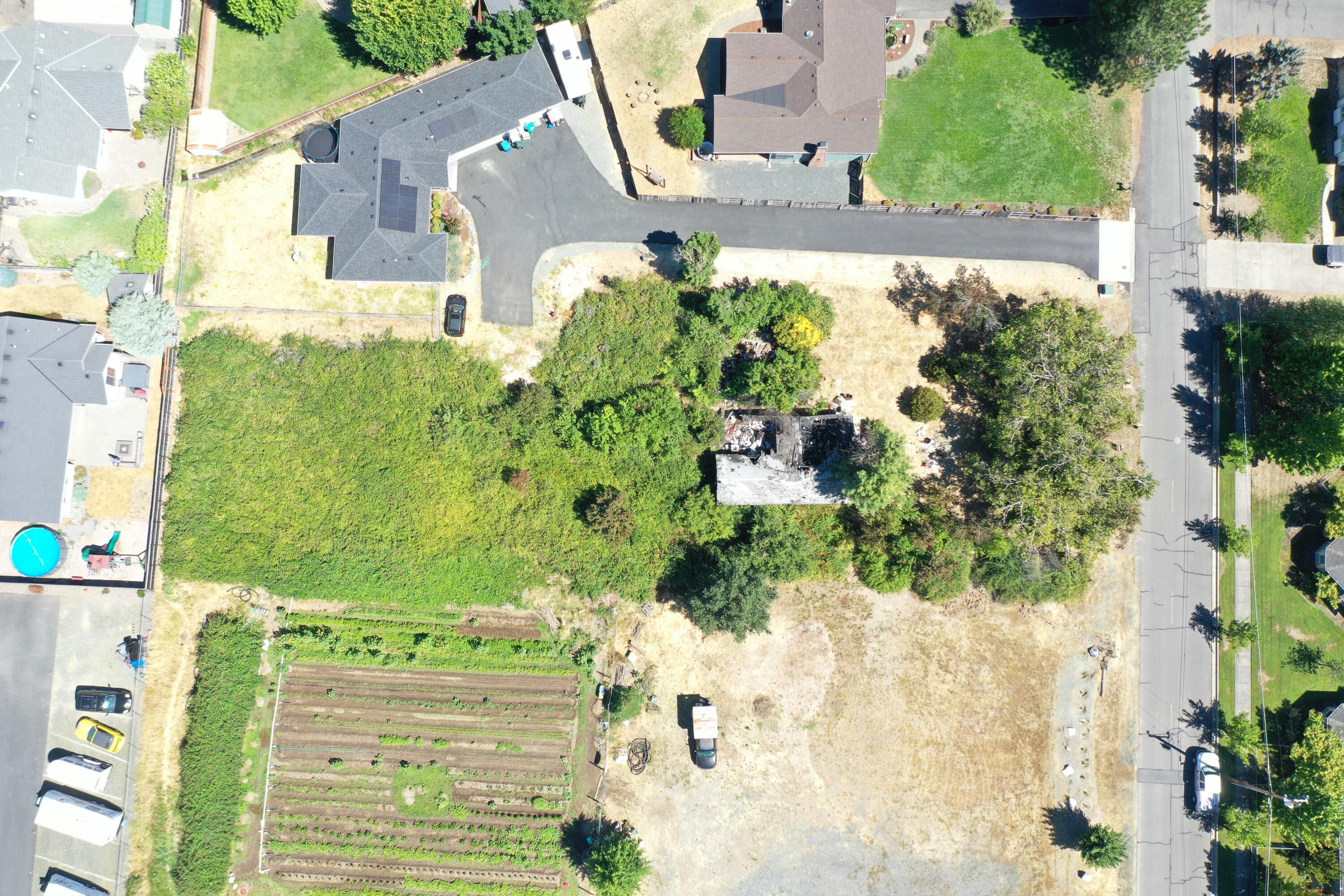 Property Photo: 1414 Shady Lane OR 97527