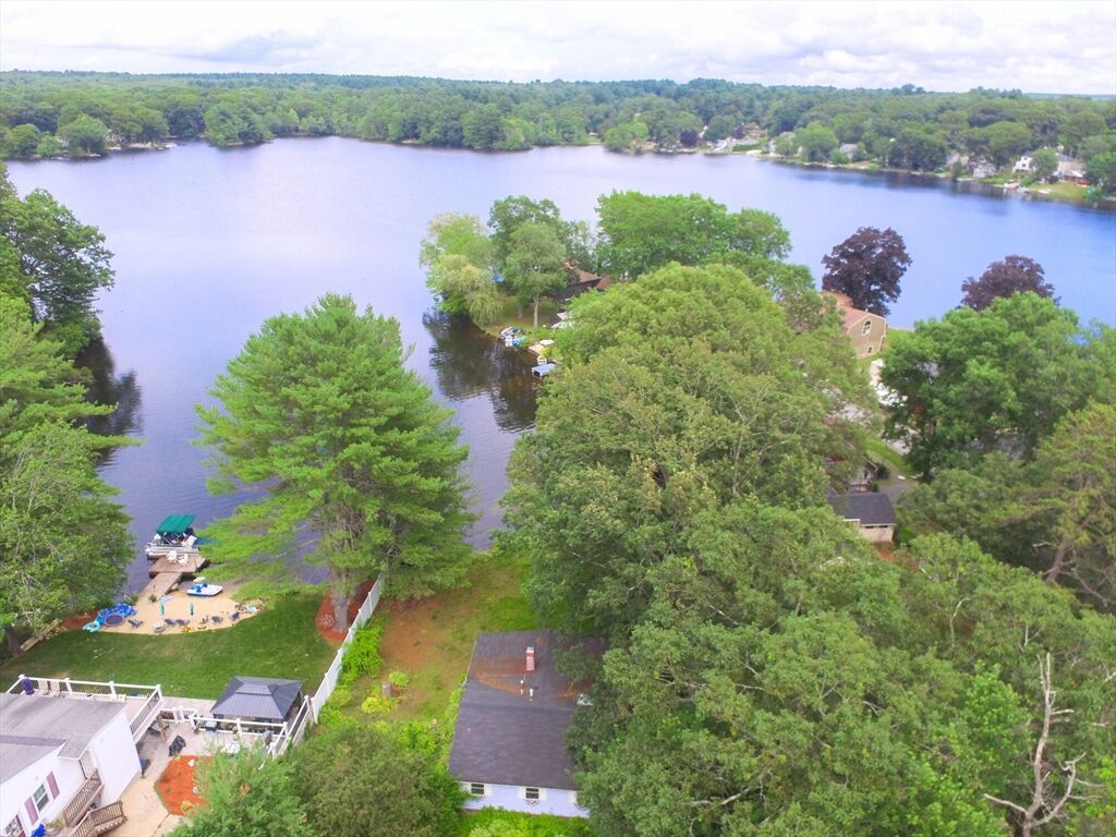 Property Photo:  121 Lakeshore Drive  MA 01504 