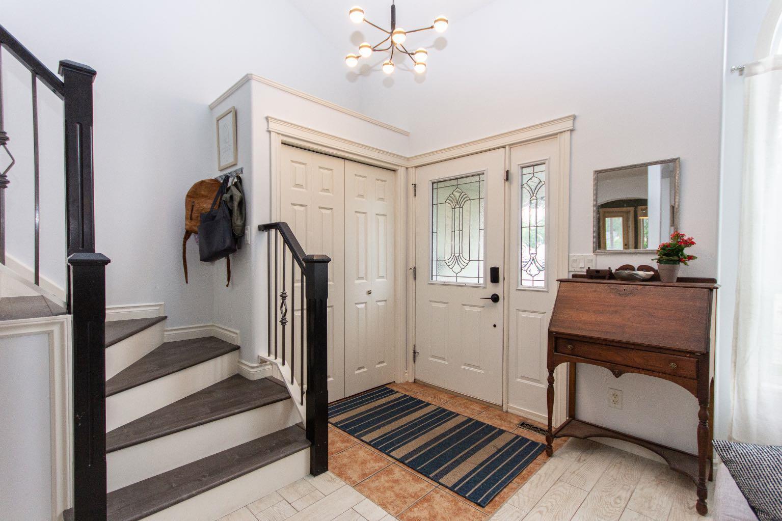 Property Photo: 26 Adair Avenue AB T4R 3B2