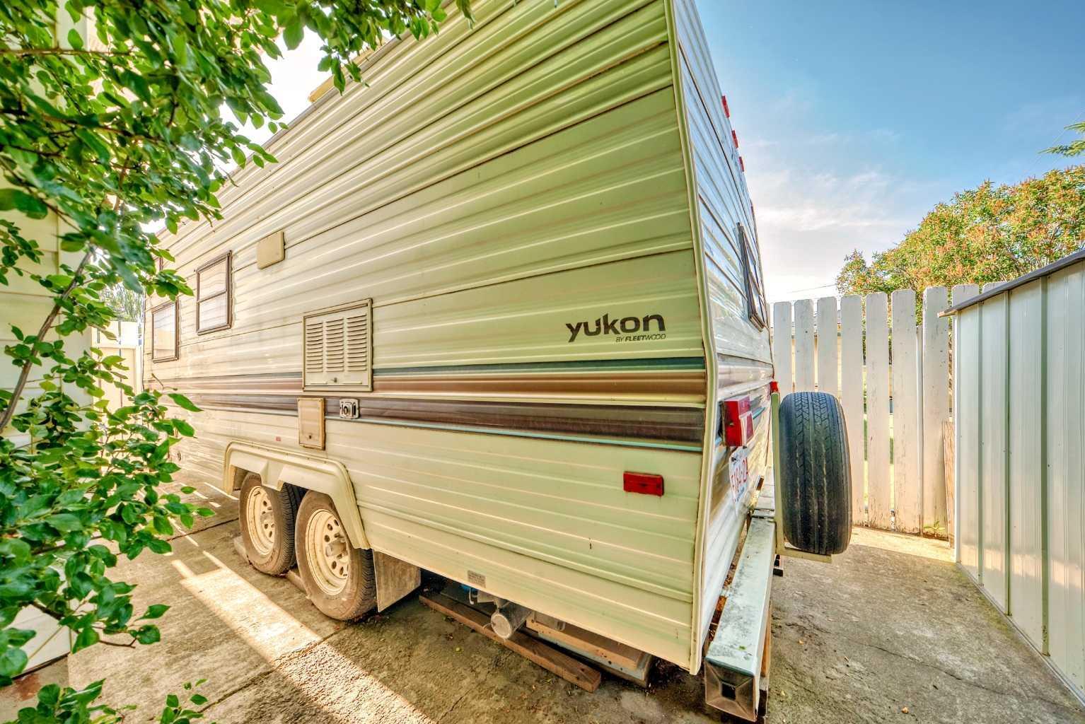 Property Photo:  143 Waskatenau Crescent SW  AB T3C 2X7 