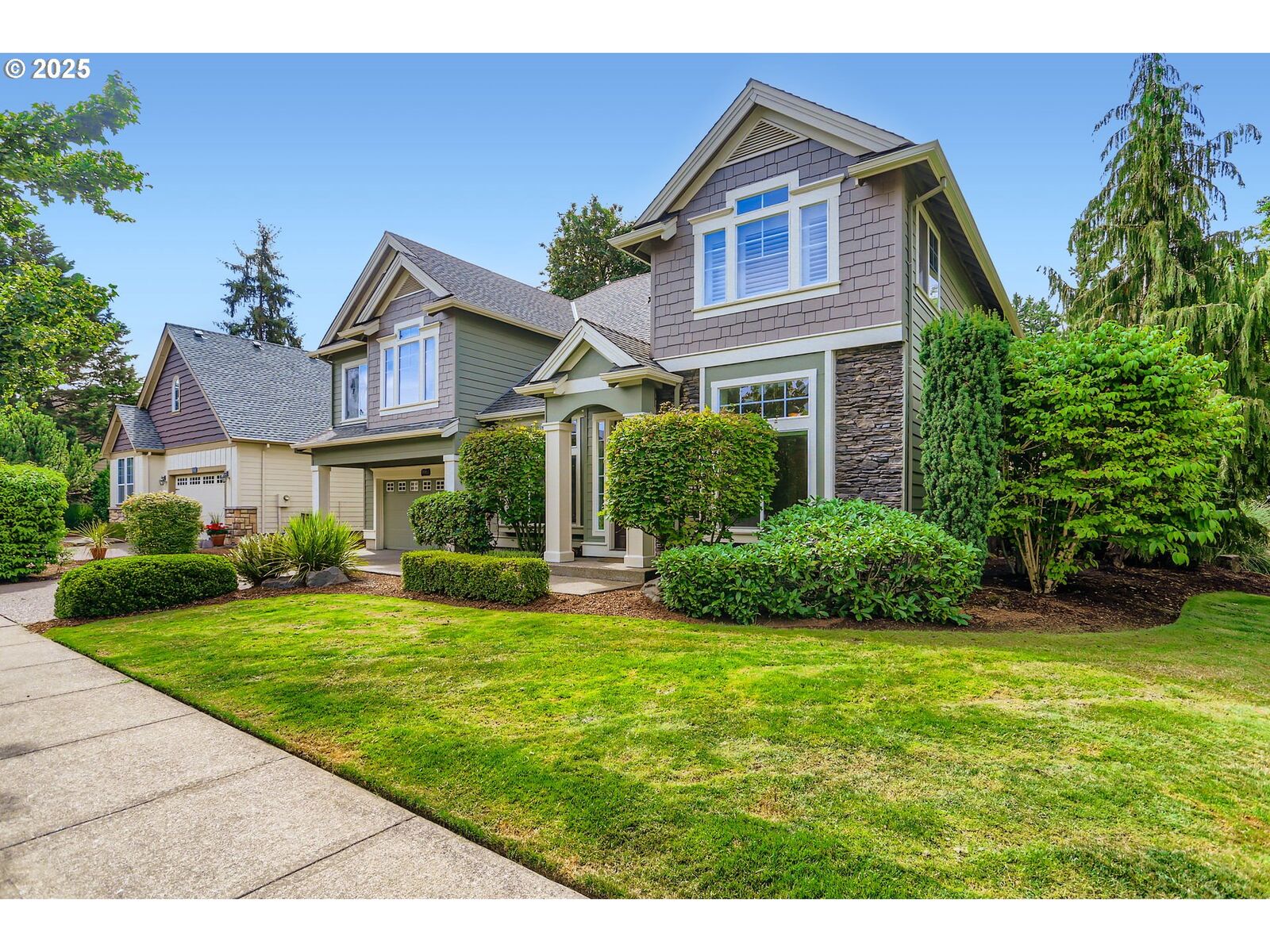 Property Photo:  7988 SW Leiser Ln  OR 97224 