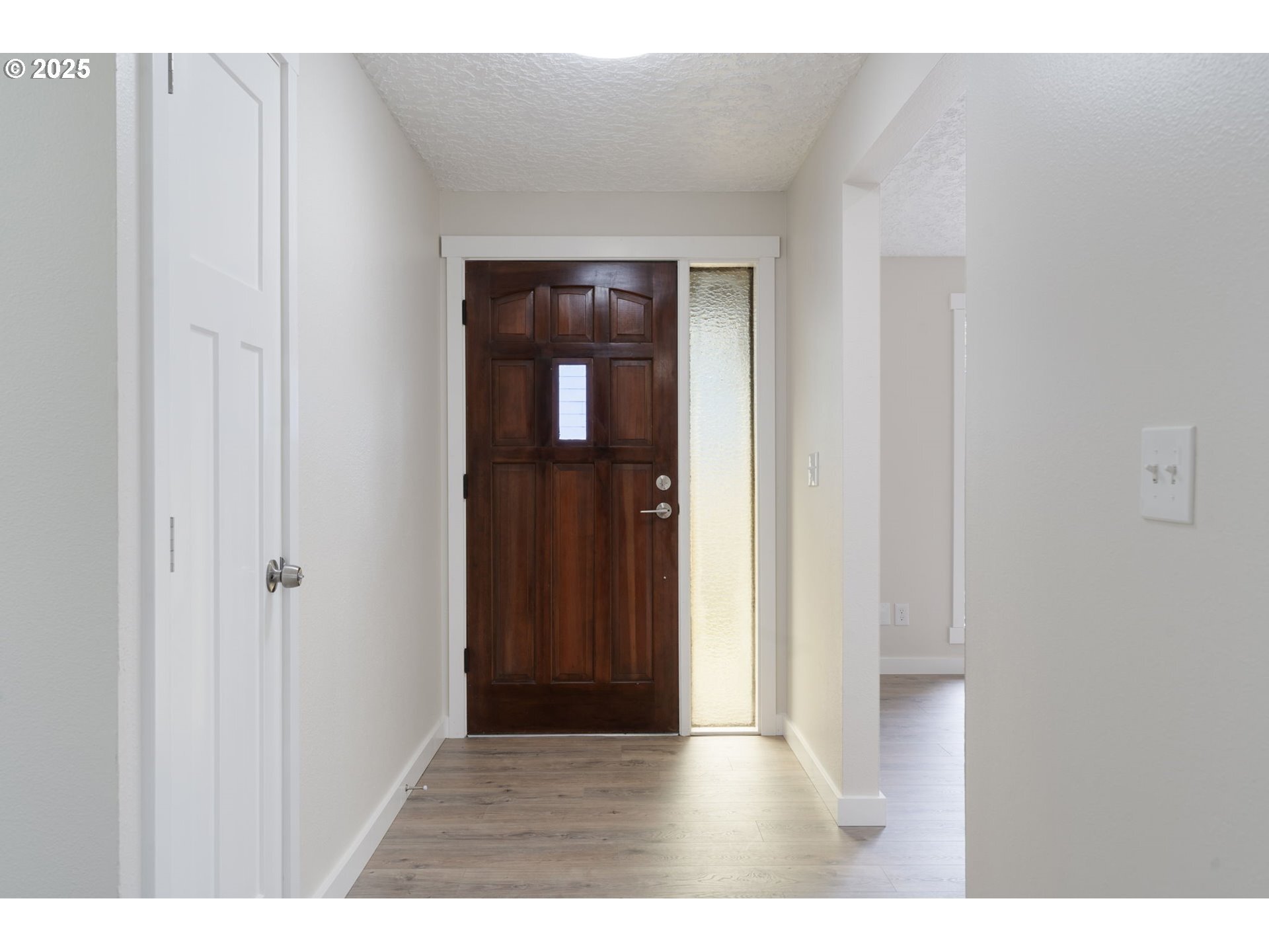 Property Photo:  795 H St  WA 98671 