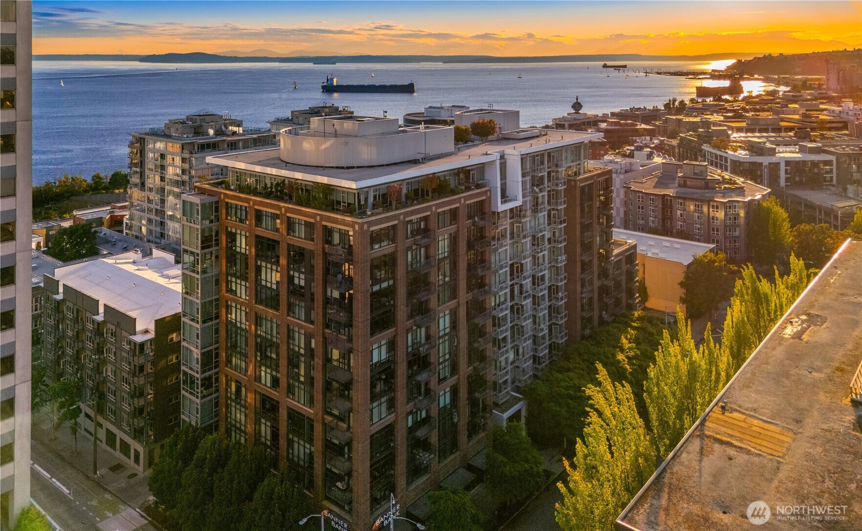 2911  2nd Avenue 1120  Seattle WA 98121 photo