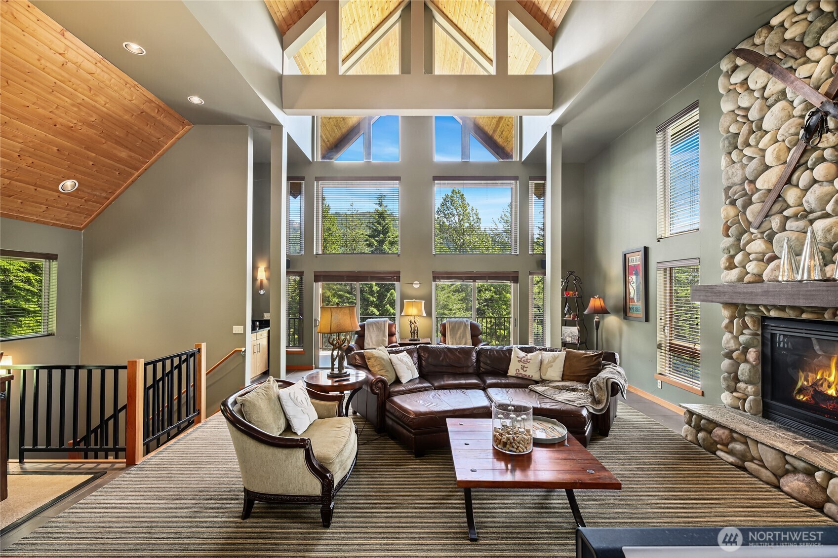 Property Photo: 220 Kearny Drive WA 98068