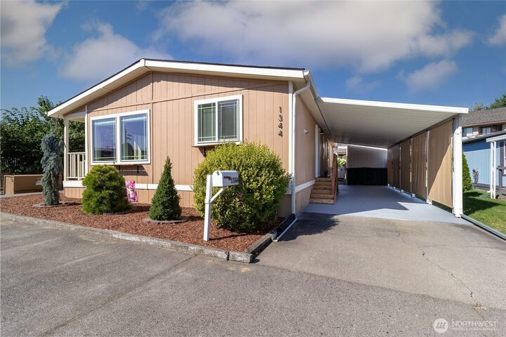 Property Photo: 1344 Gloria Lane WA 99362