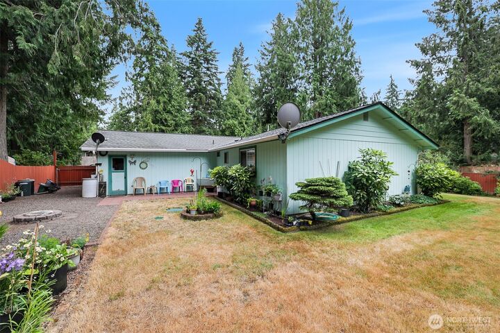 Property Photo: 40 Jonathan Place WA 98339