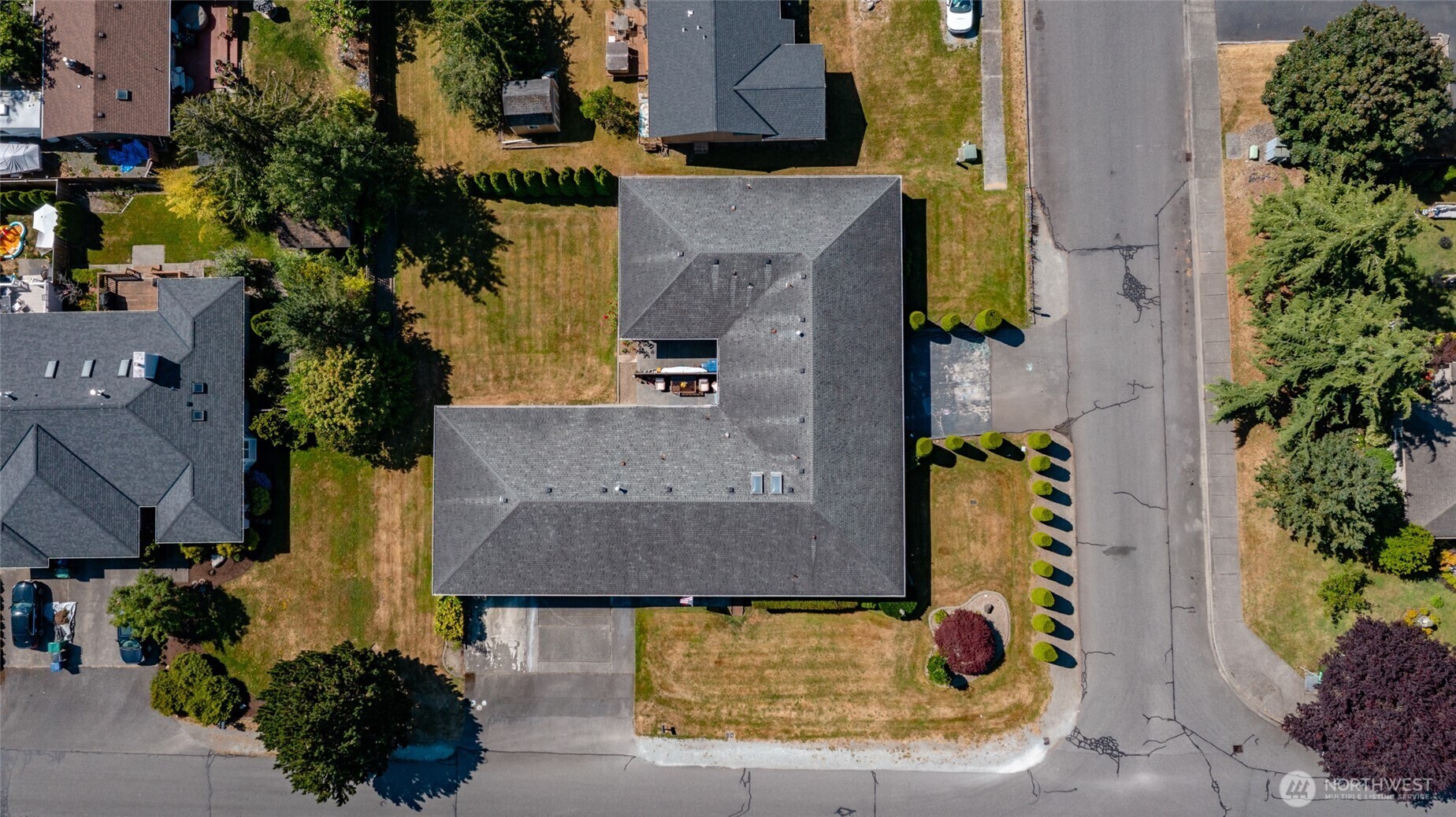 Property Photo:  1710 E Highland Avenue  WA 98273 
