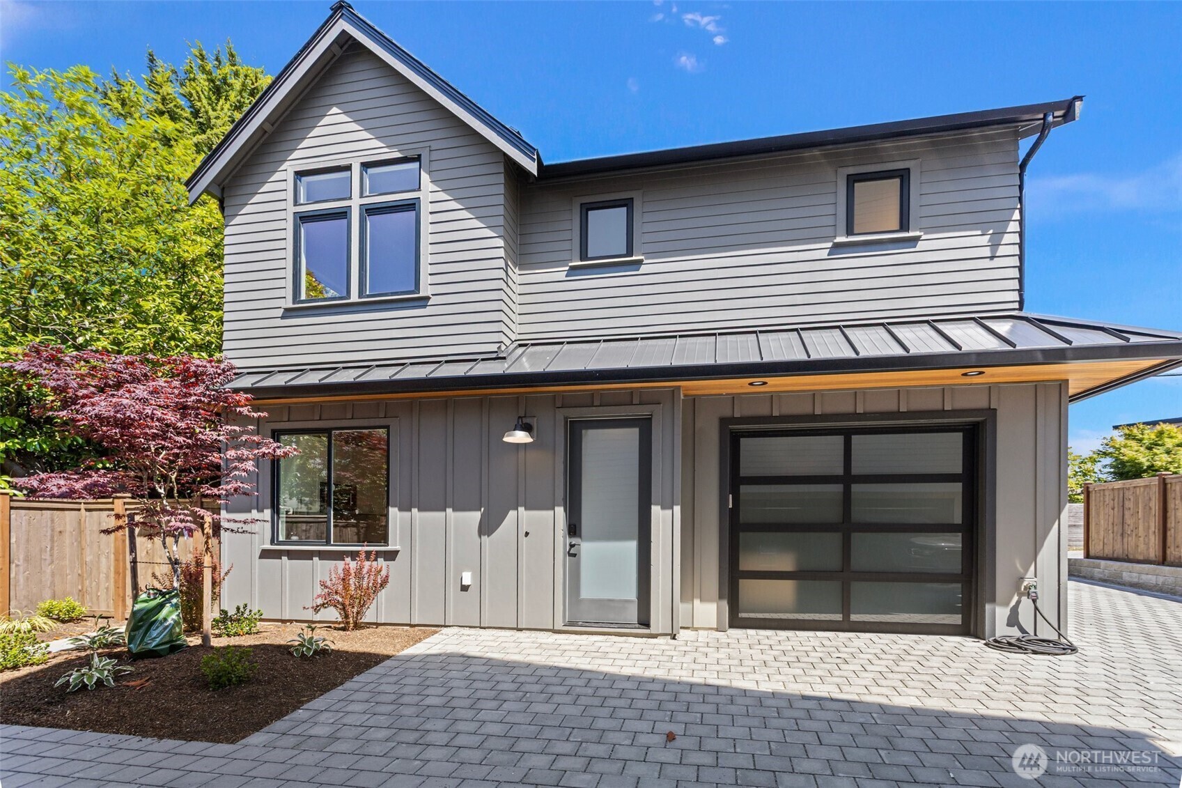 Property Photo:  3810  31st Avenue W  WA 98199 