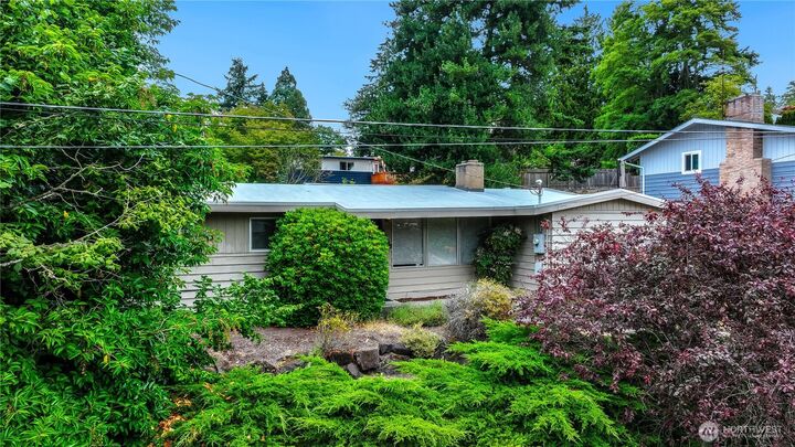 2836 SW 111th Place  Seattle WA 98146 photo