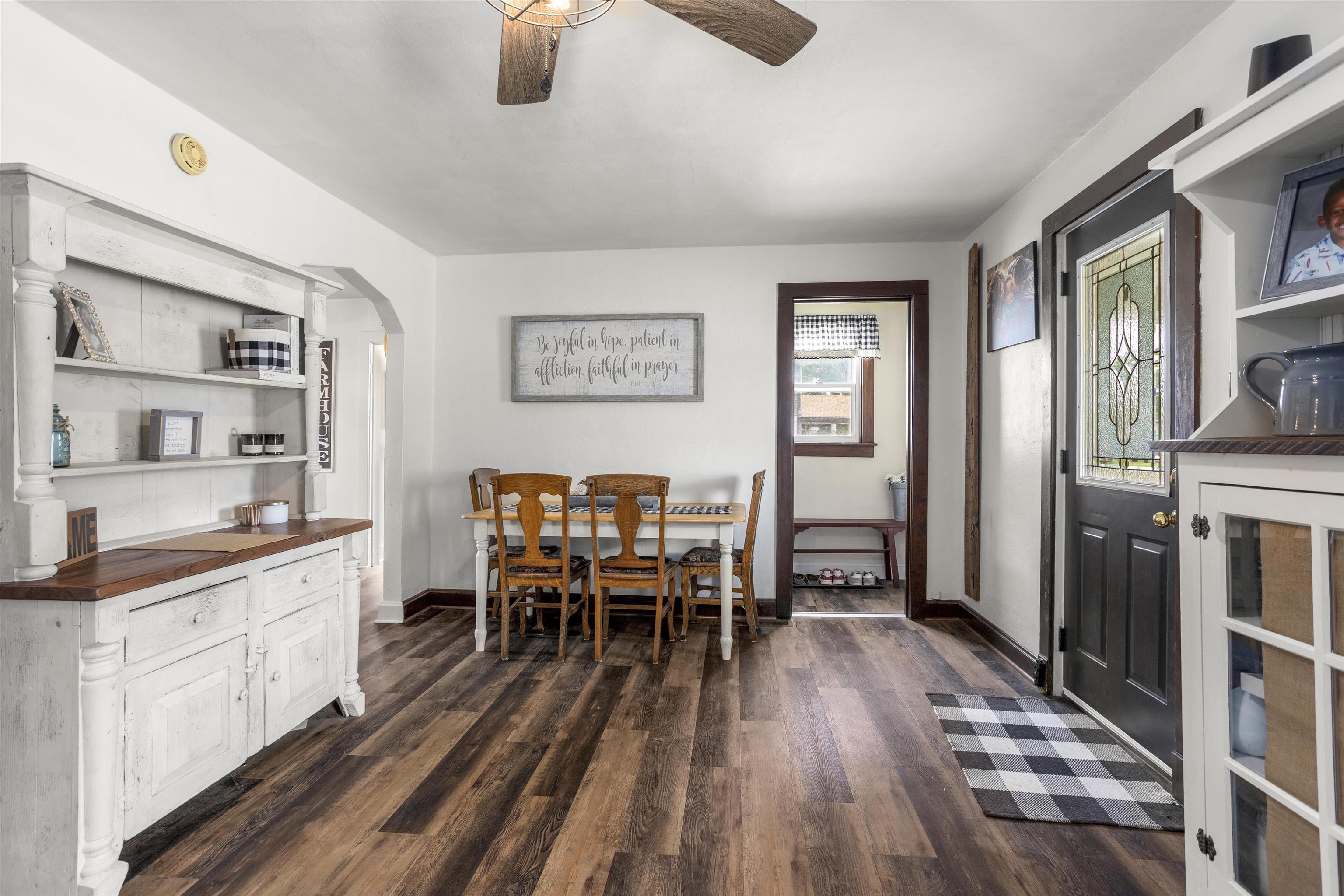 Property Photo: 1336 E Amelia Street WI 54911