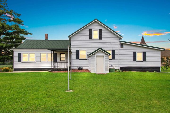 W5497 Church Lane  Peshtigo WI 54157-9674 photo