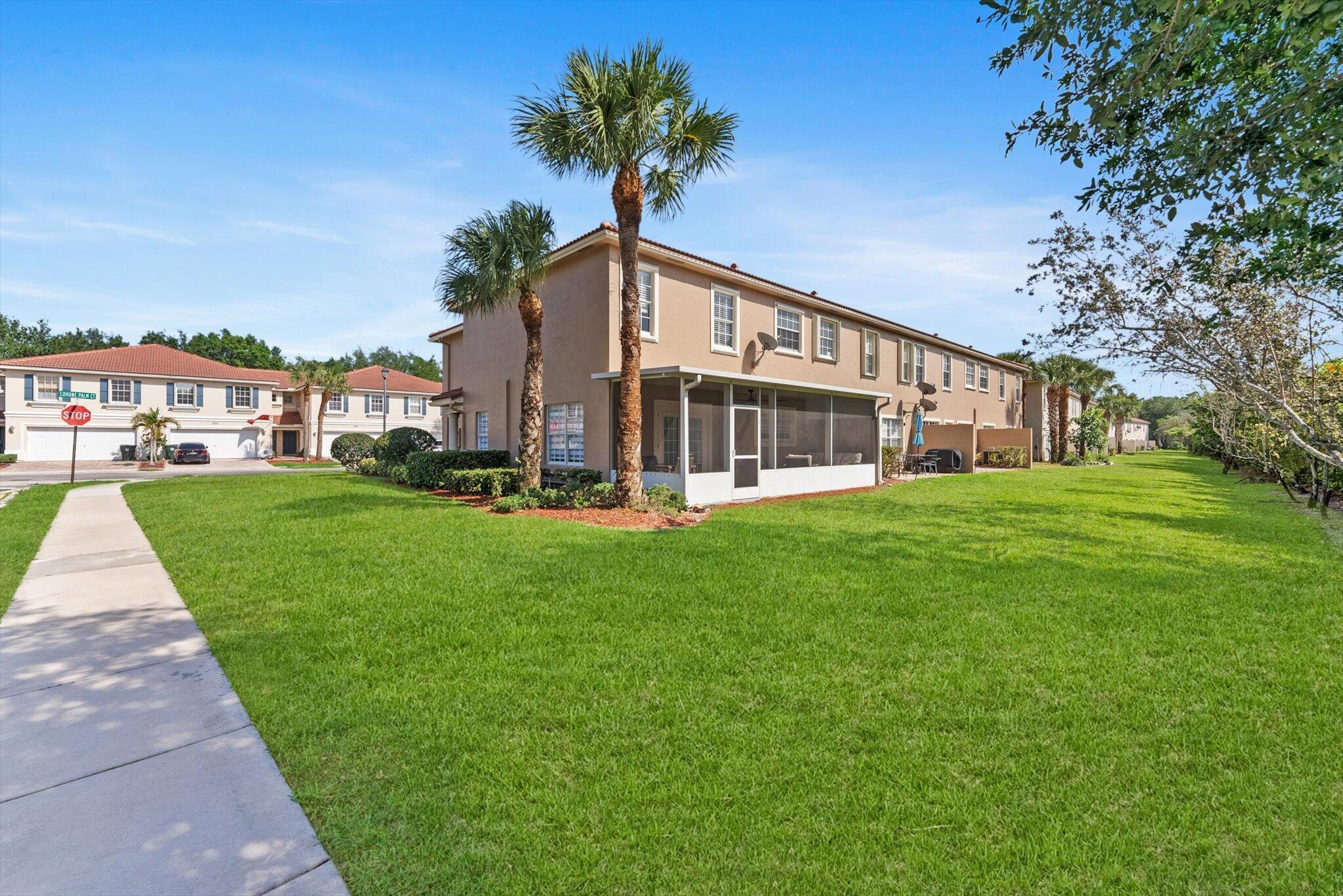Property Photo: 4501 Cohune Palm Court FL 33463