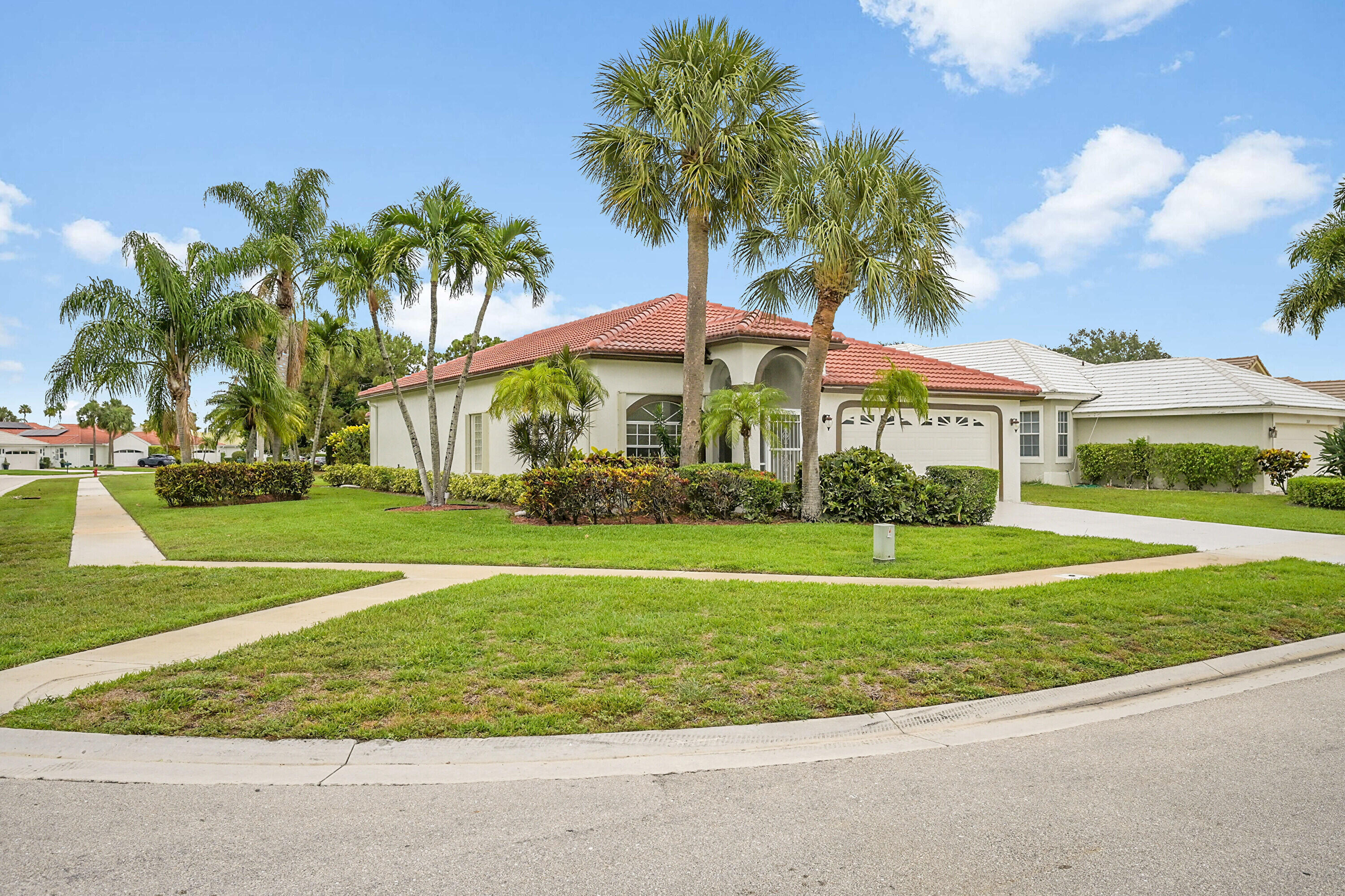 2615 Country Golf Drive  Wellington FL 33414 photo
