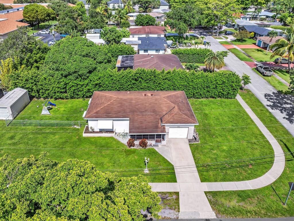 Property Photo:  5702 Jefferson Street  FL 33023 