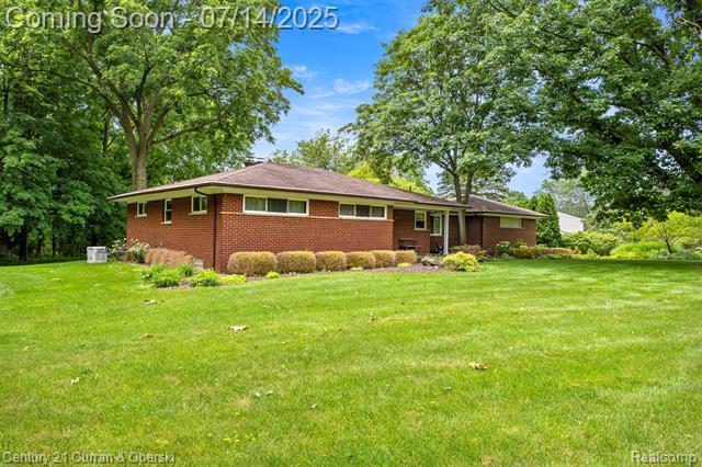 Property Photo:  35209 Dewberry Street  MI 48331 