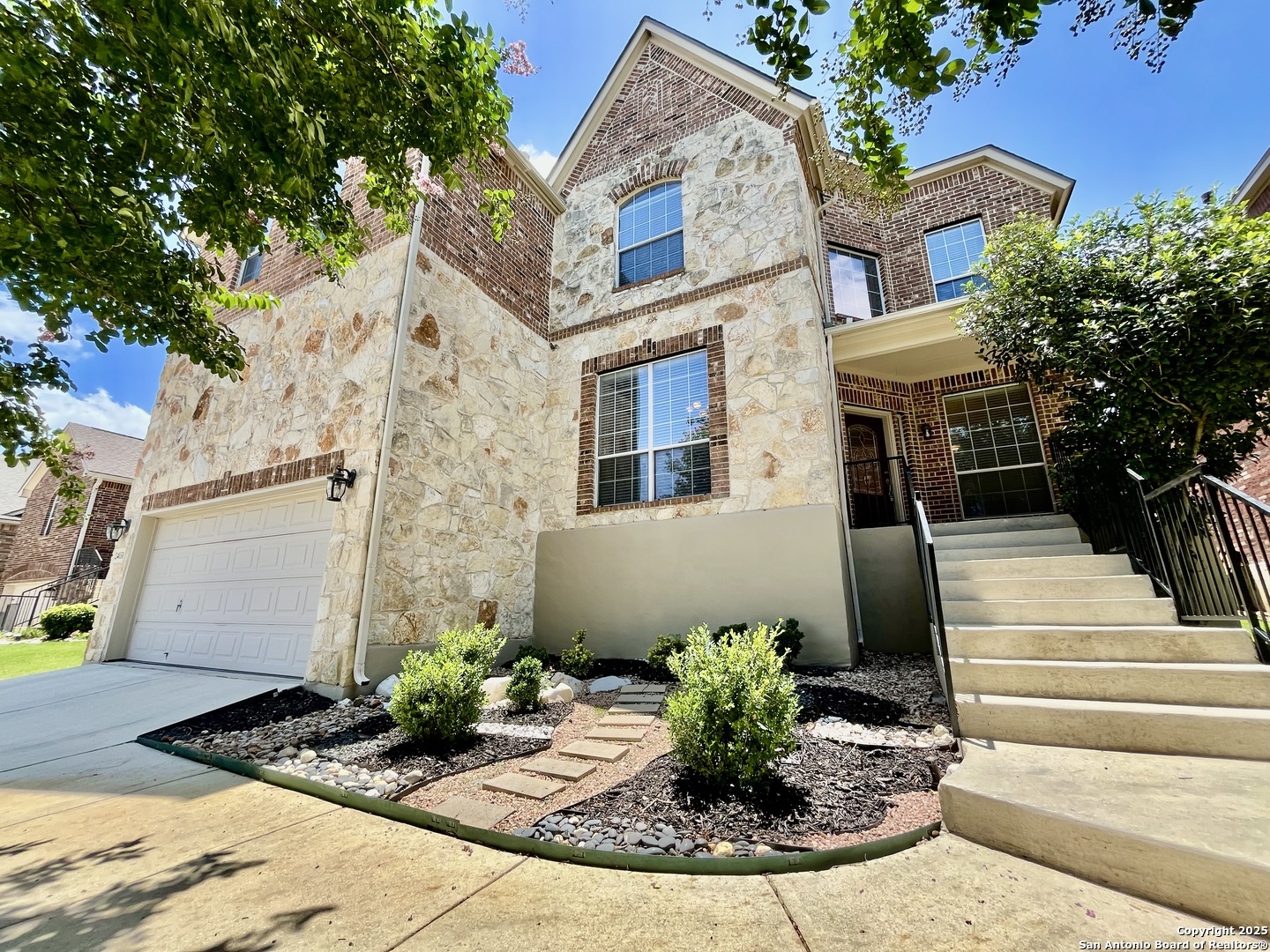 24031 Canyon Row  San Antonio TX 78260 photo
