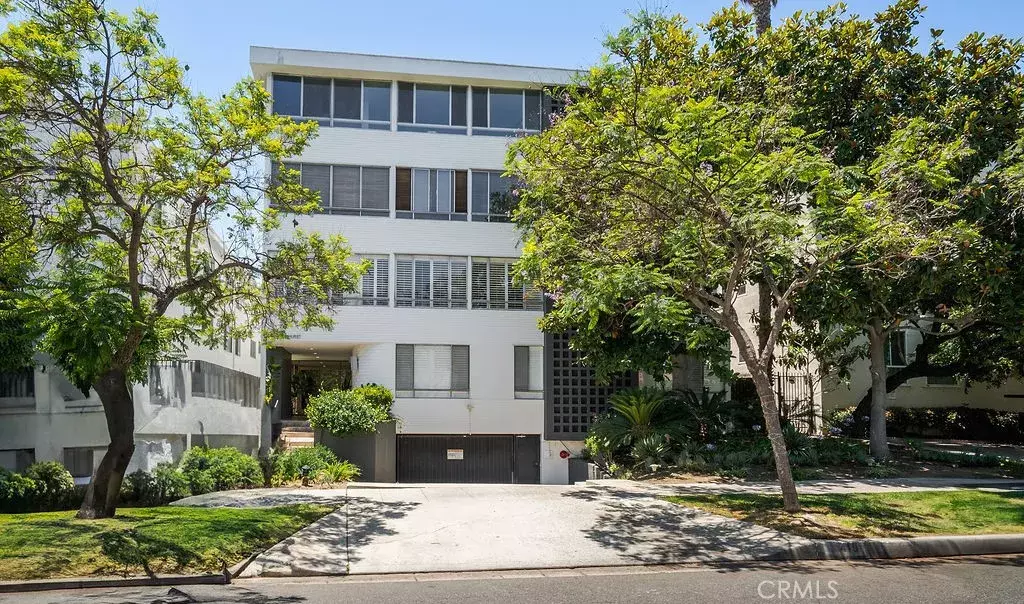 419 N Oakhurst Drive 102  Beverly Hills CA 90210 photo