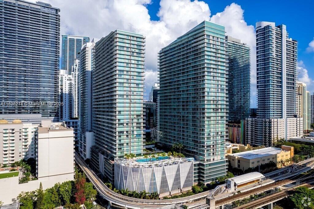1111 SW 1st Ave 2823-N  Miami FL 33130 photo