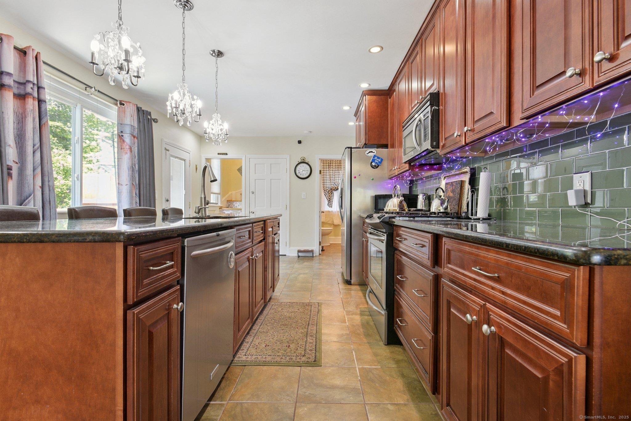 Property Photo: 367 Lincoln Street CT 06052