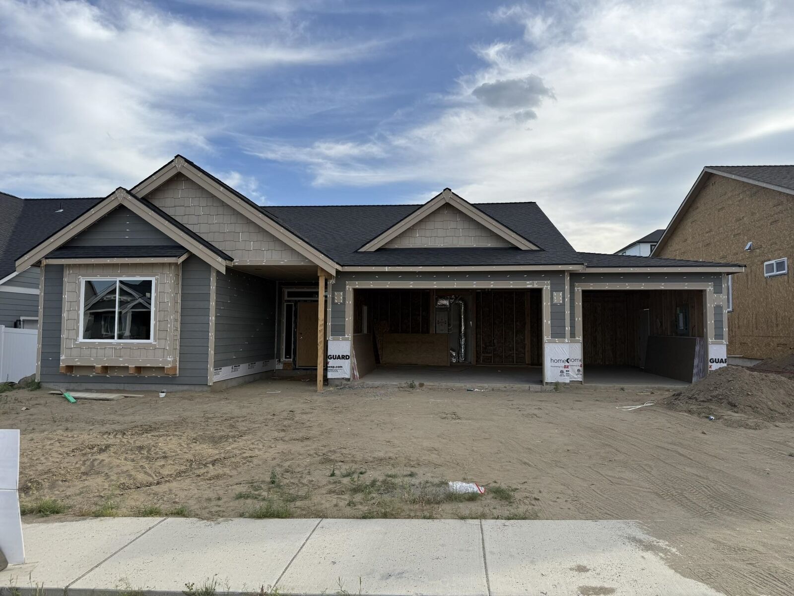 Property Photo:  18066 E Wind Rose Ct  WA 99016 