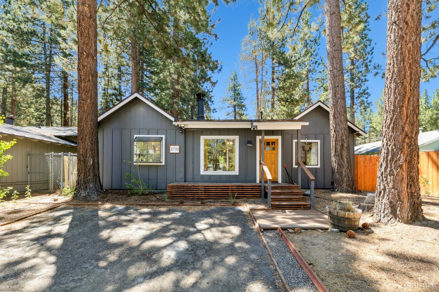 3770 Alder Avenue  South Lake Tahoe CA 96150 photo