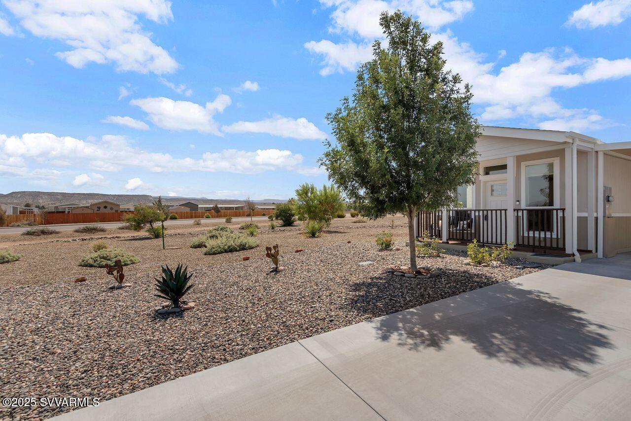 Property Photo: 983 W Thorton Rd AZ 86322