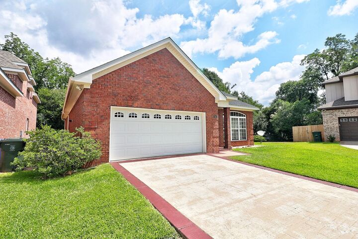 Property Photo:  223 Veritas Dr.  AL 36303 