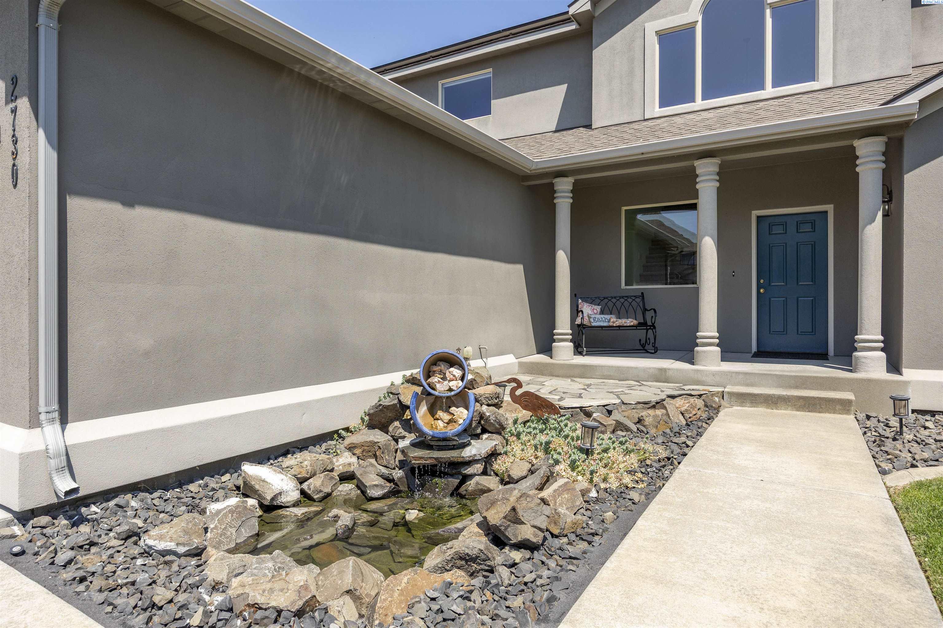 Property Photo:  2730 Sawgrass Loop  WA 99354 