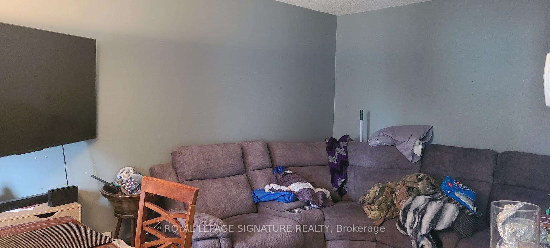 Property Photo: 44 Parker Crescent ON L1S 3R5