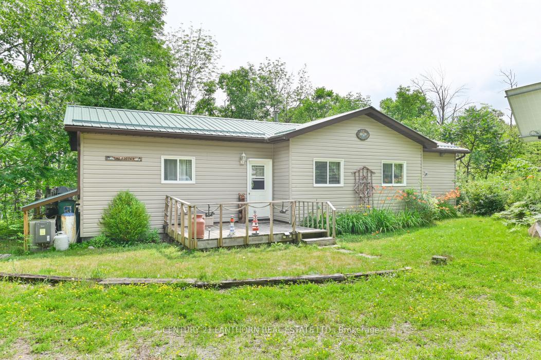 Property Photo:  656 A Yarrow Lane  ON K0K 2K0 