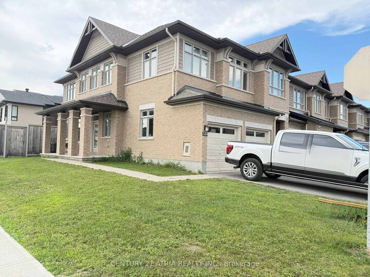 534 Triangle Street  Kanata ON K2S 1E7 photo