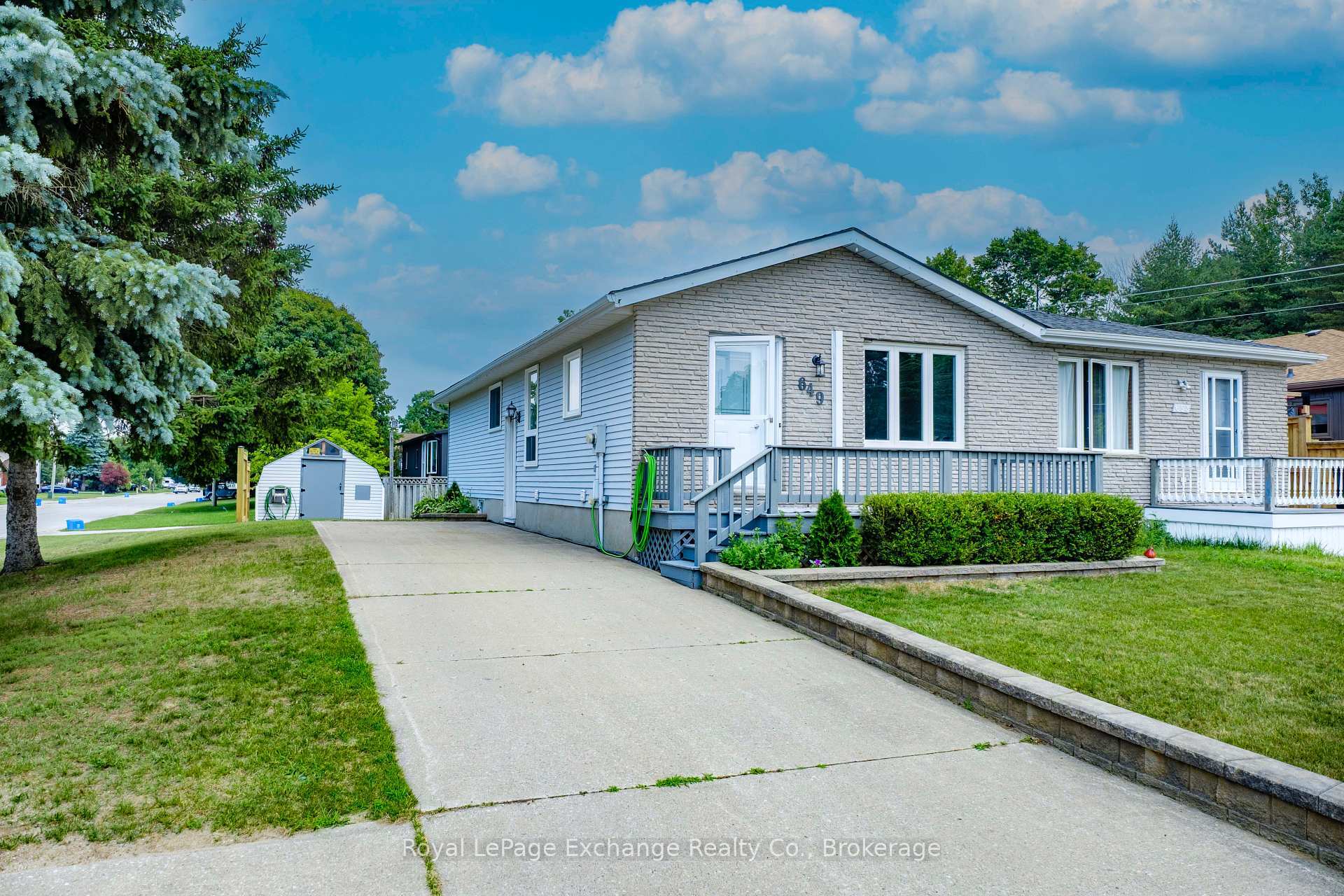 Property Photo: 649 Lloyd Street ON N0H 2C1