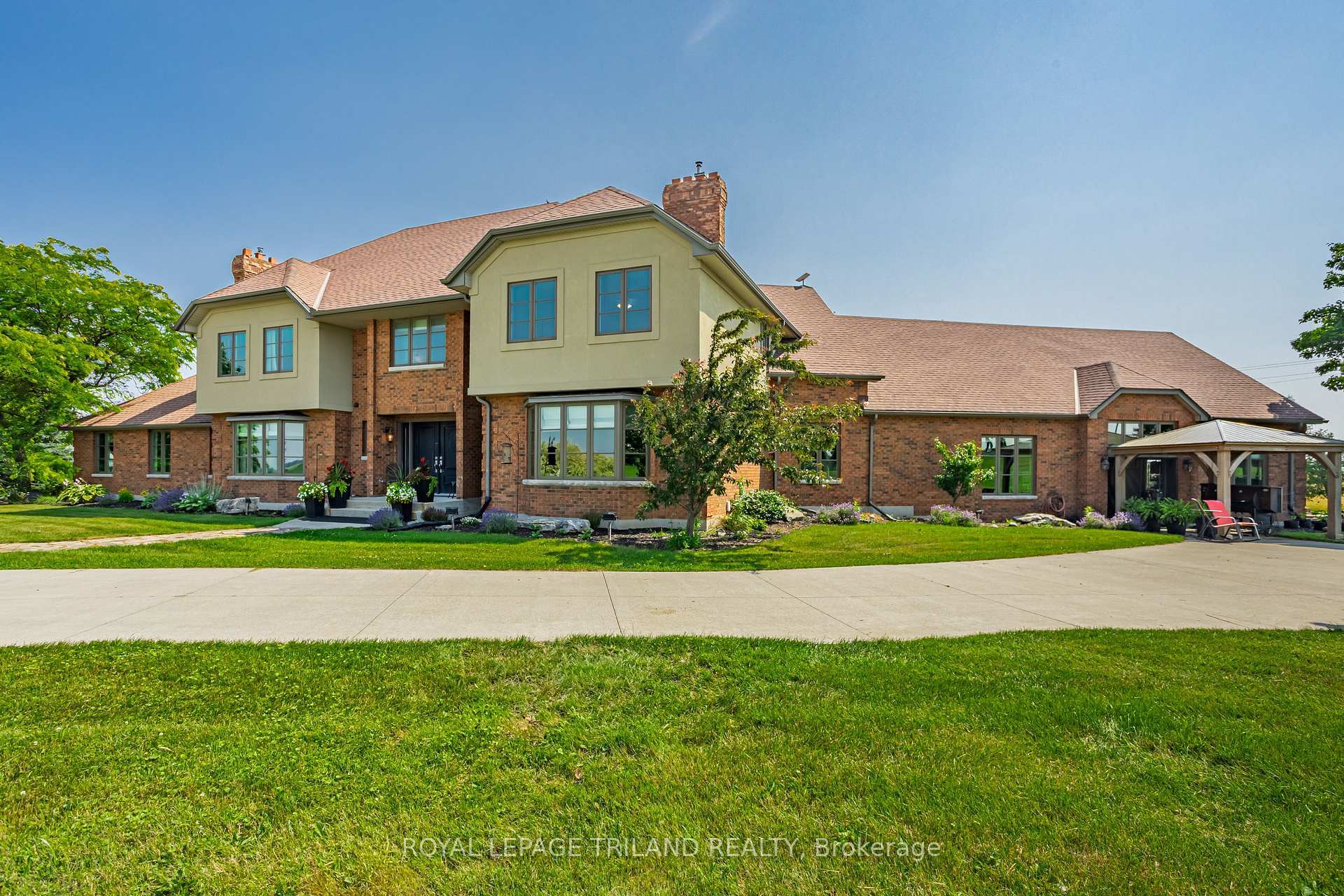Property Photo:  29830 Centre Road  ON N7G 3H7 