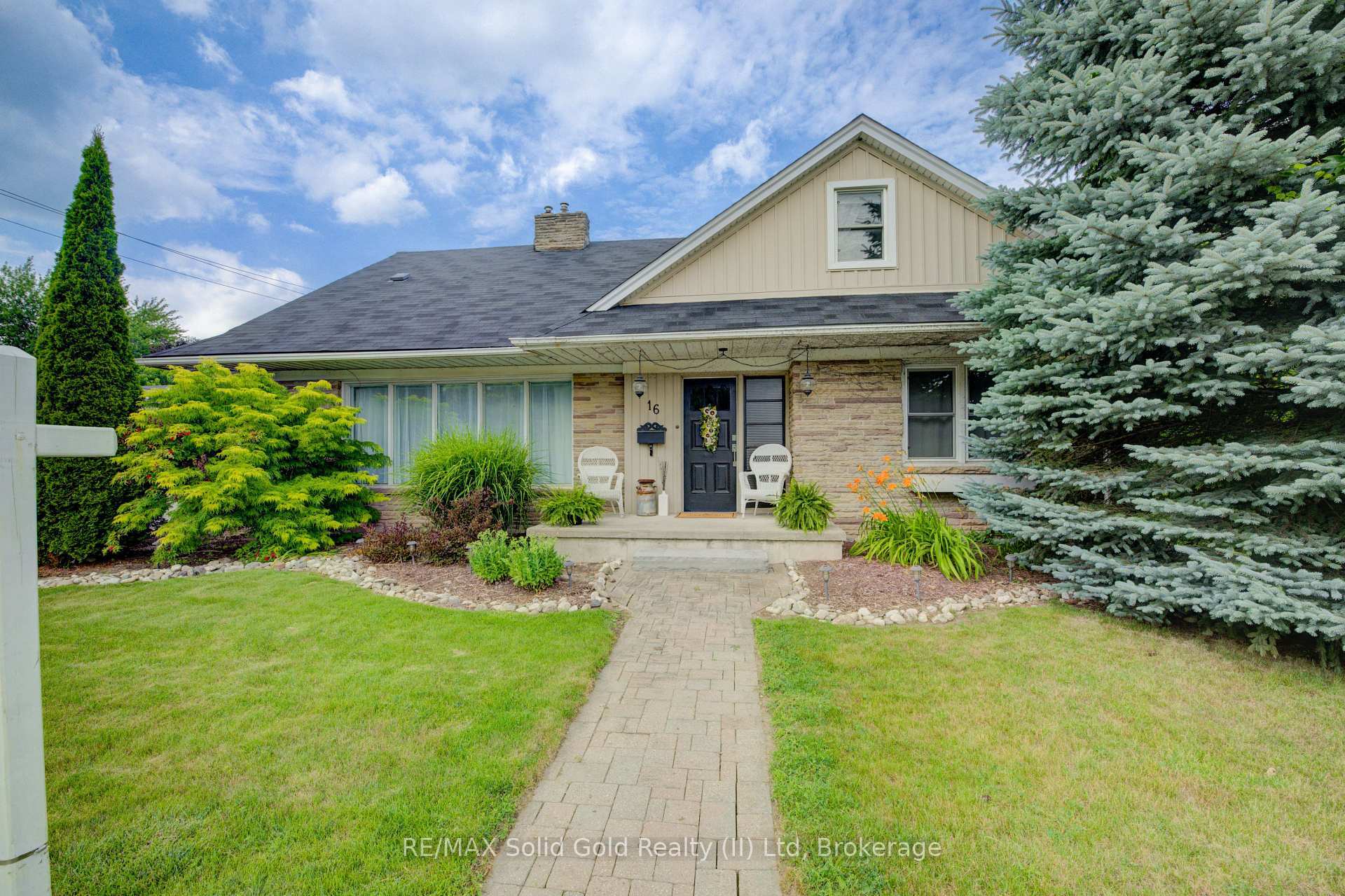 Property Photo: 16 First Street W ON N3B 1H1