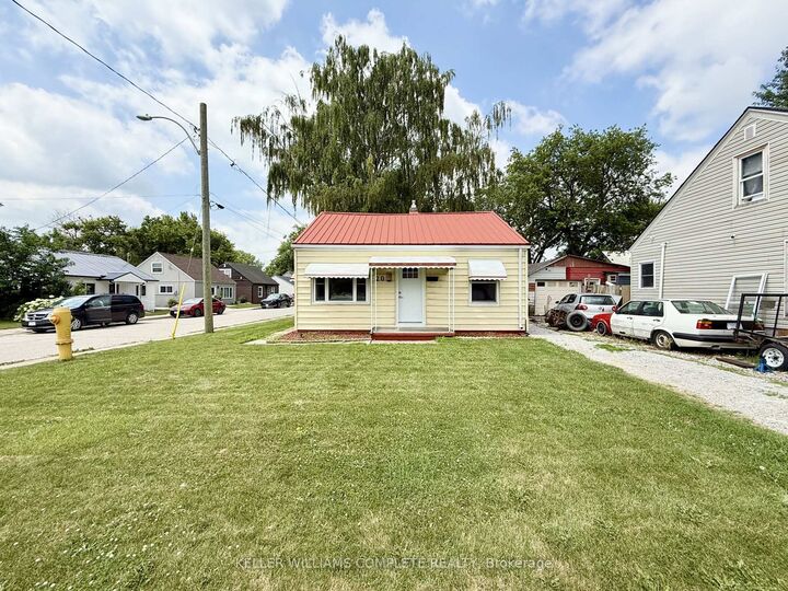 20 McNaughton Avenue  Chatham-Kent ON N8A 1R8 photo