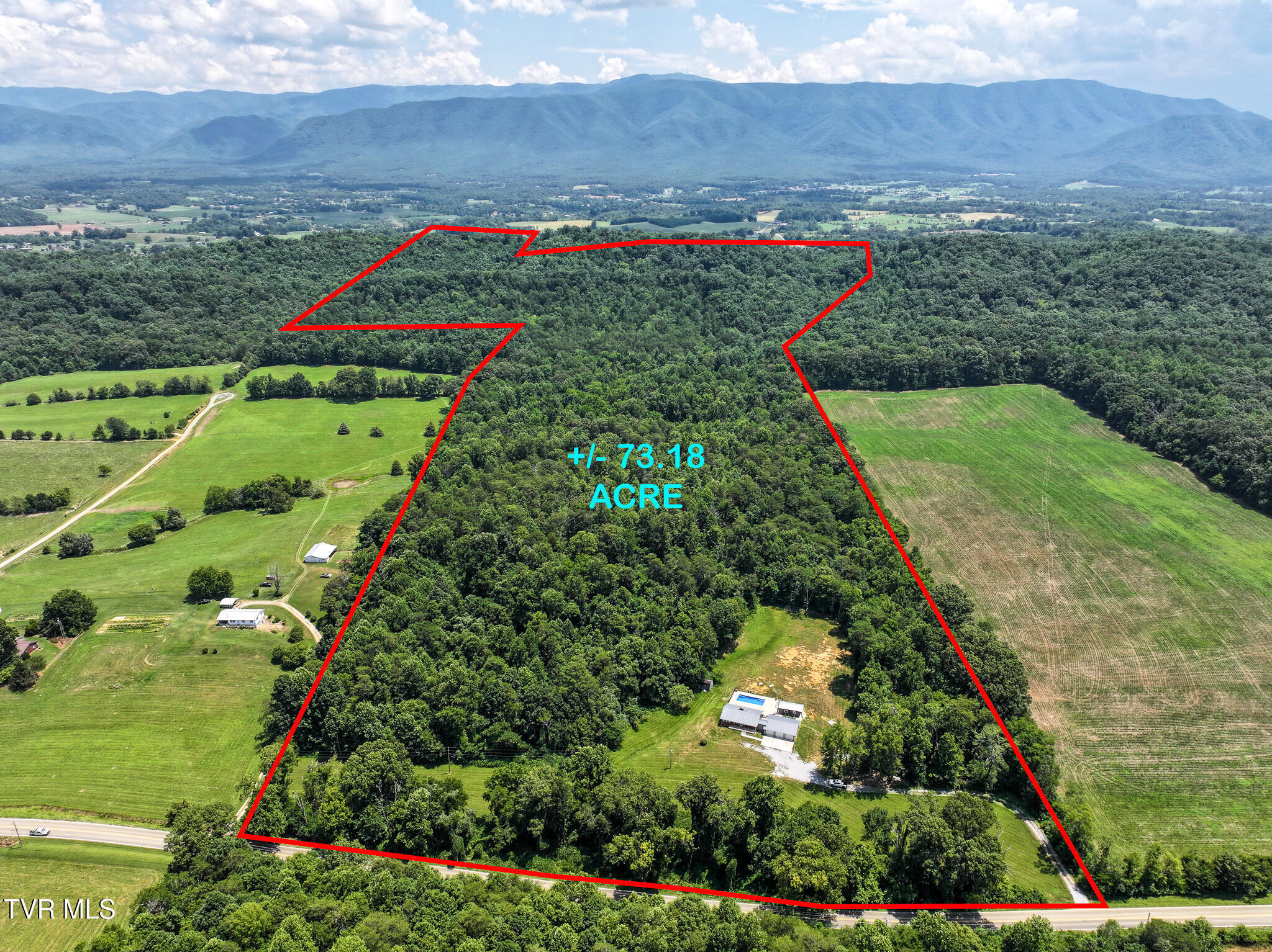 Property Photo: 5875 107 Cutoff TN 37743