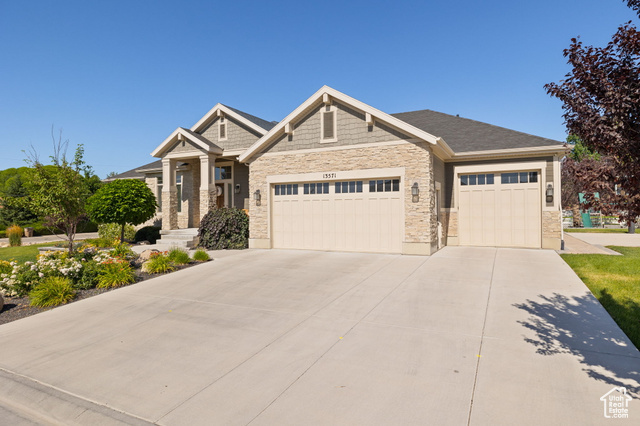 Property Photo: 13571 S Meadow Ln UT 84020
