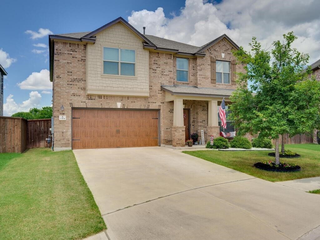 Property Photo: 1304 Decatur Court TX 78641