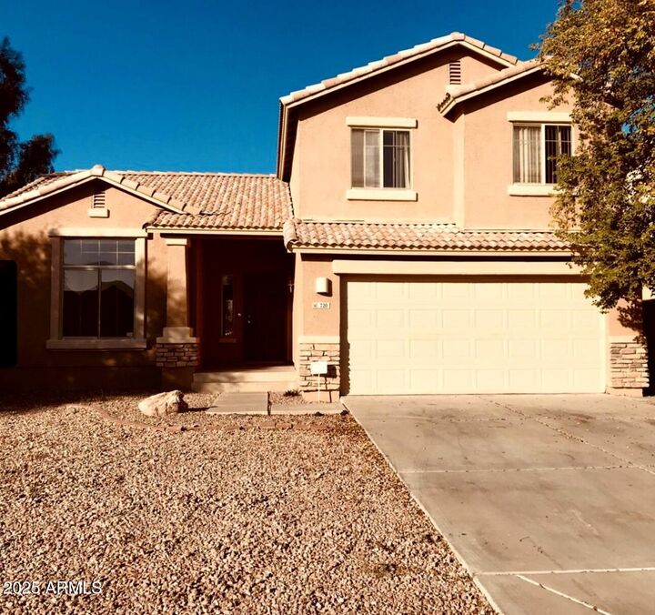 Property Photo:  720 E Eagle Lane  AZ 85296 