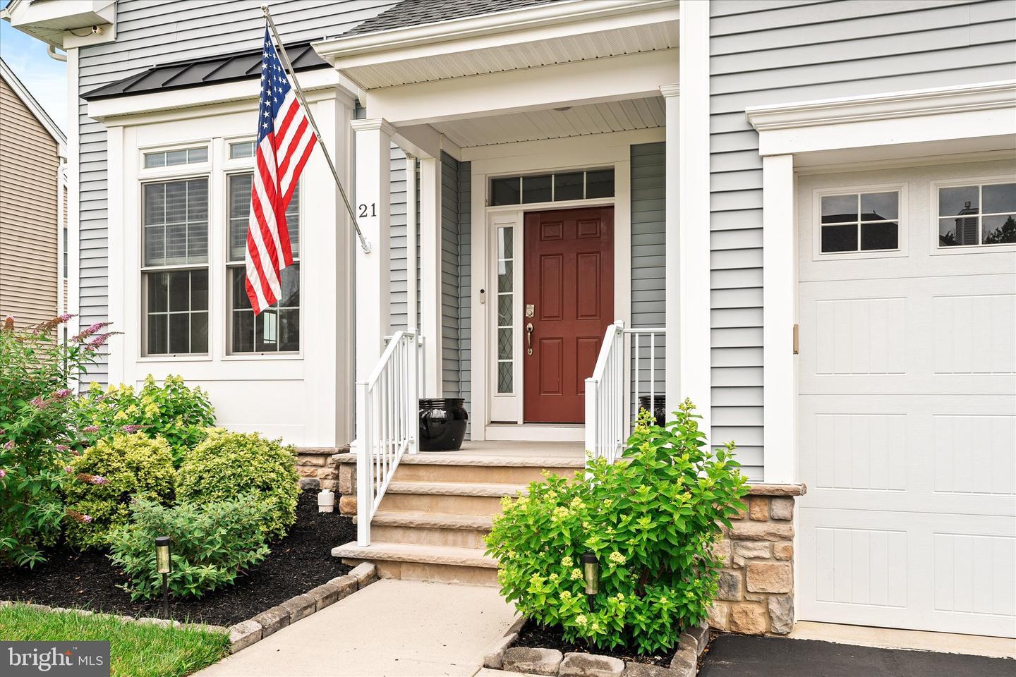 Property Photo:  21 Mary Lane  NJ 08691 