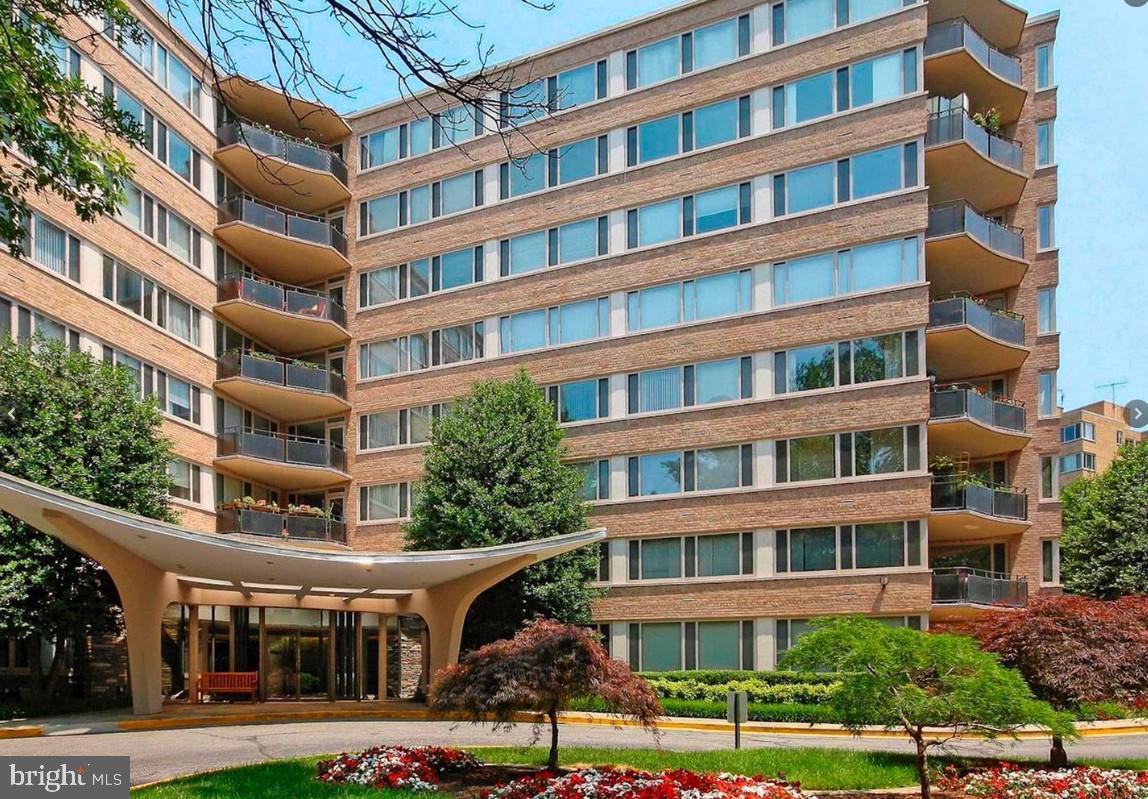 Property Photo: 4101 Cathedral Avenue NW 1202/1203 DC 20016