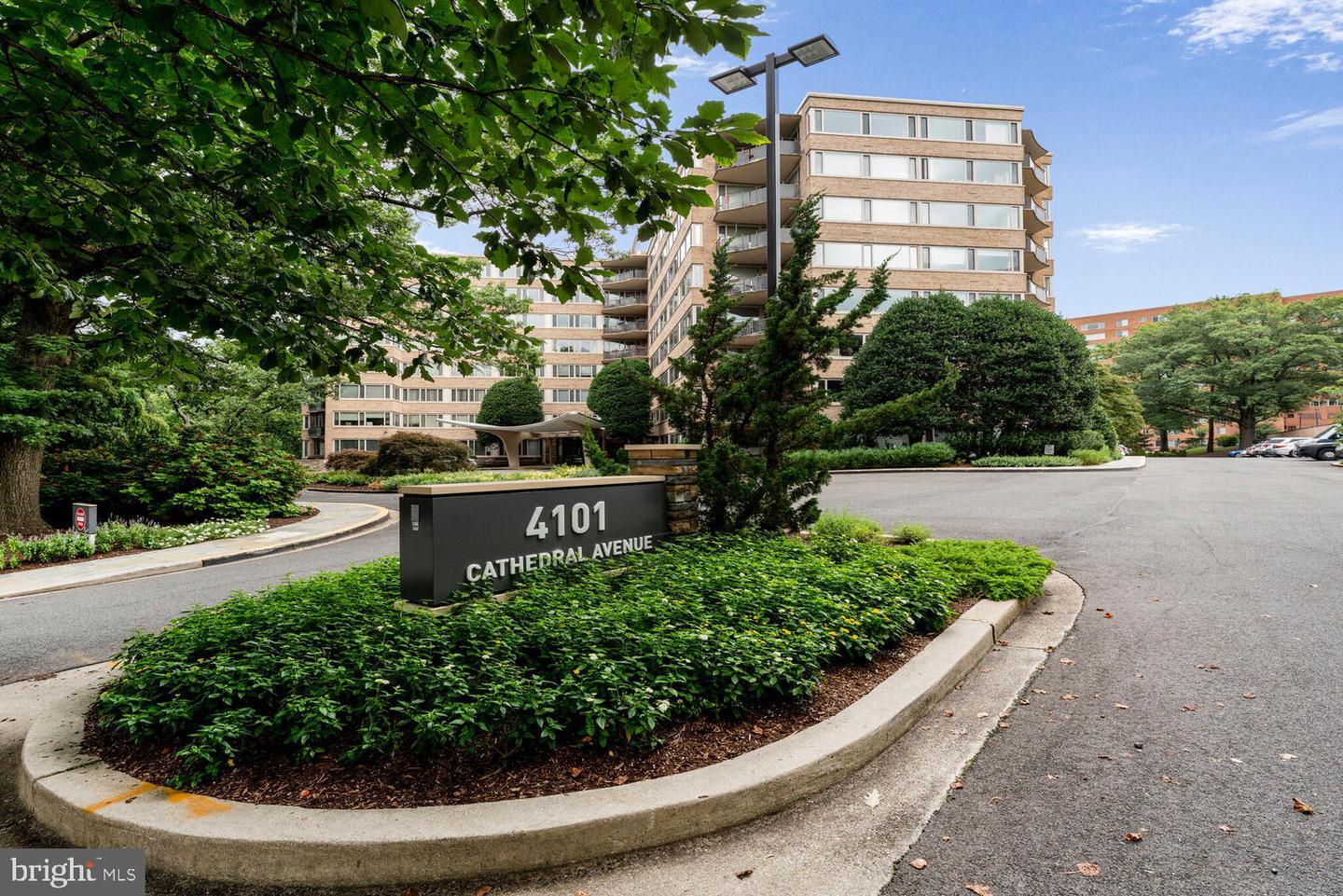 Property Photo:  4101 Cathedral Avenue NW 1202/1203  DC 20016 