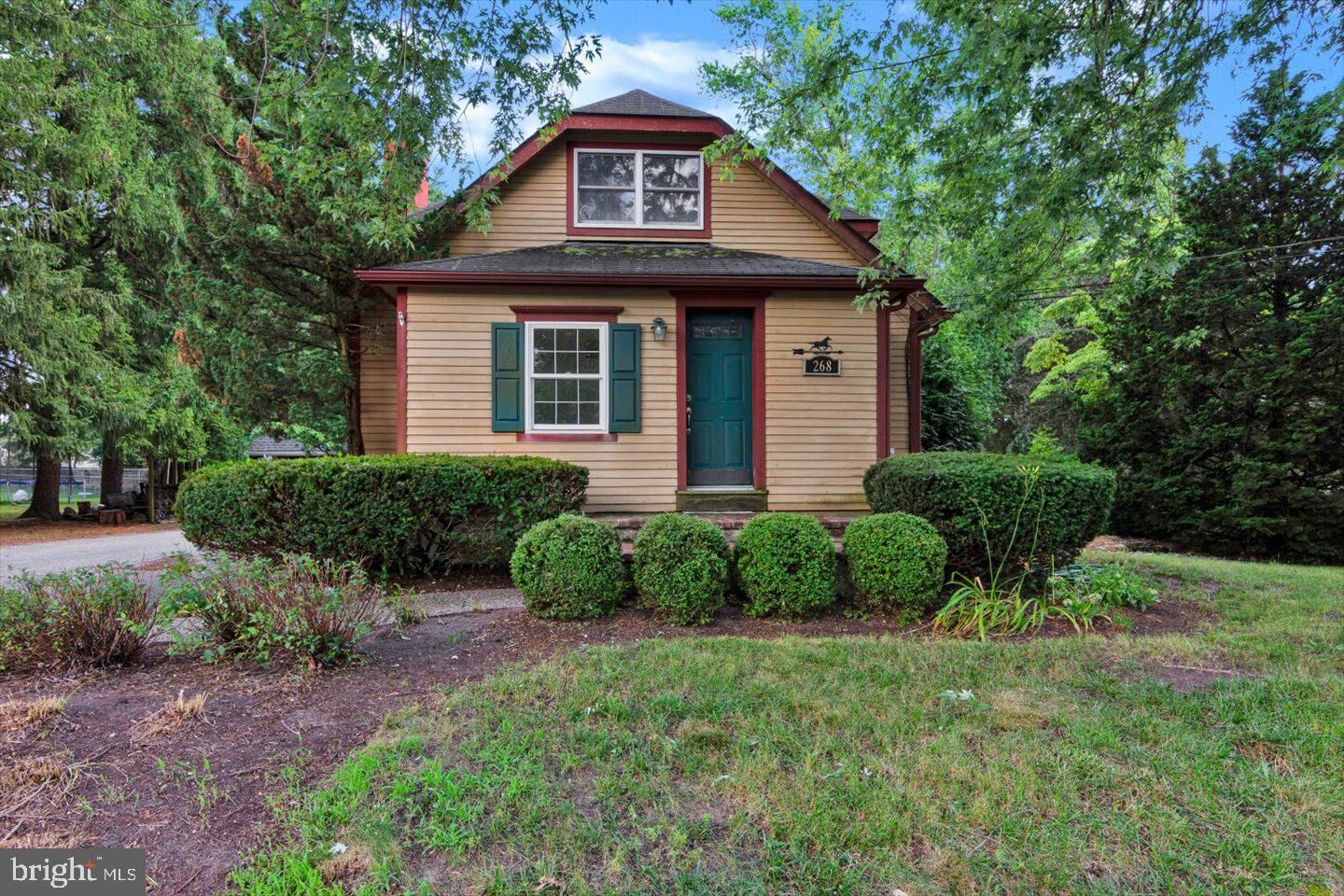 Property Photo:  268 Fairview Avenue  NJ 08091