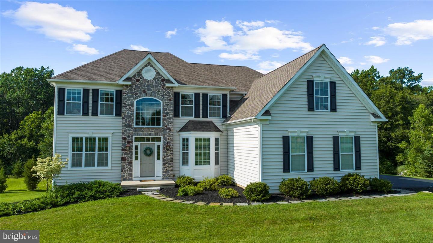 91 Rebecca Drive  Downingtown PA 19335 photo